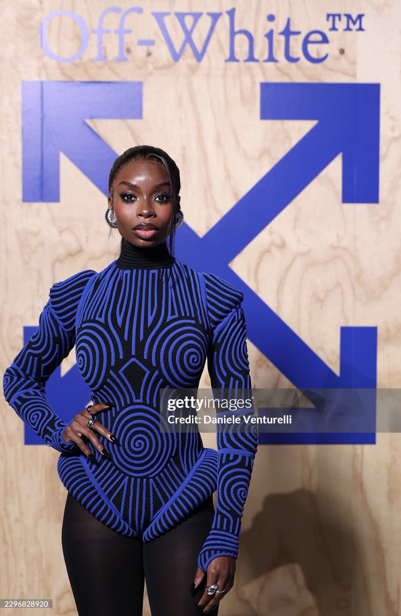 olandriainfo's tweet photo. Olandria attends Off-White 10x10 Imaginary Palace

OLANDRIA OFF-WHITE 10x10  #OlandriaxOffWhite #10x10 https://t.co/y6HVCRKRxY