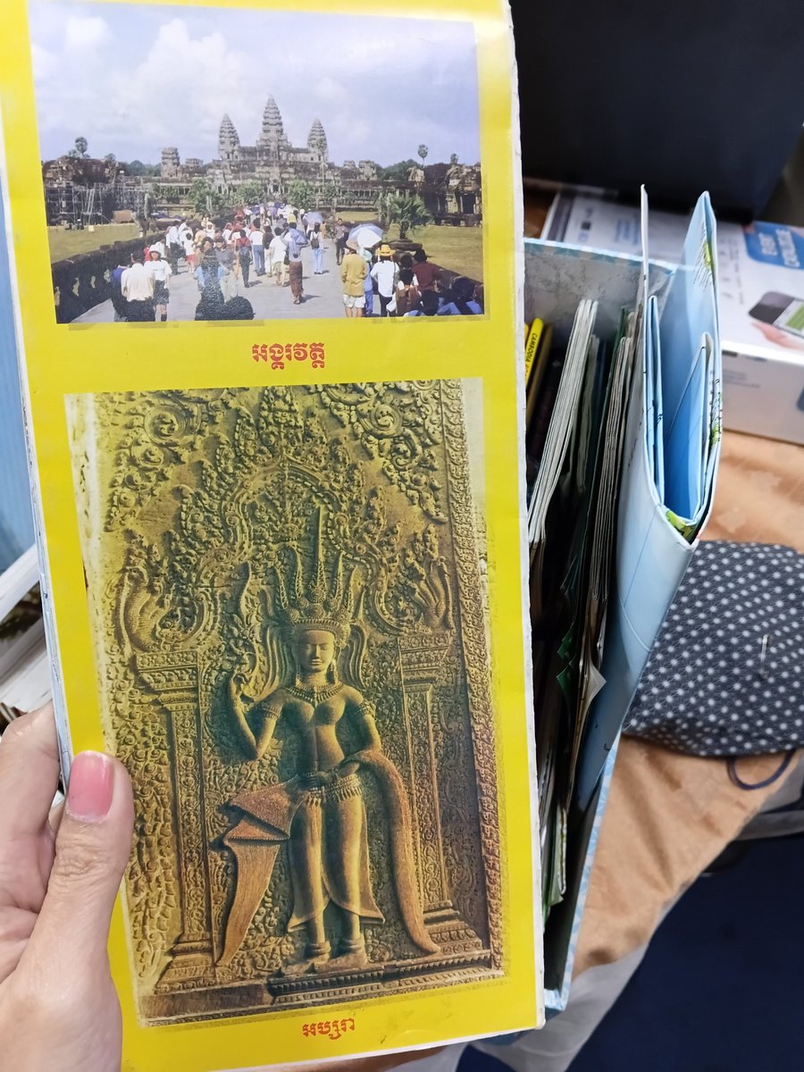 shinsyyaa's tweet photo. Menemukan ini di lemari. Sepertinya ini pertanda harus mancing, bertamasya dan menjelajahi peradaban Srivijaya hingga ke Khmer. https://t.co/4QvmgeQlf1