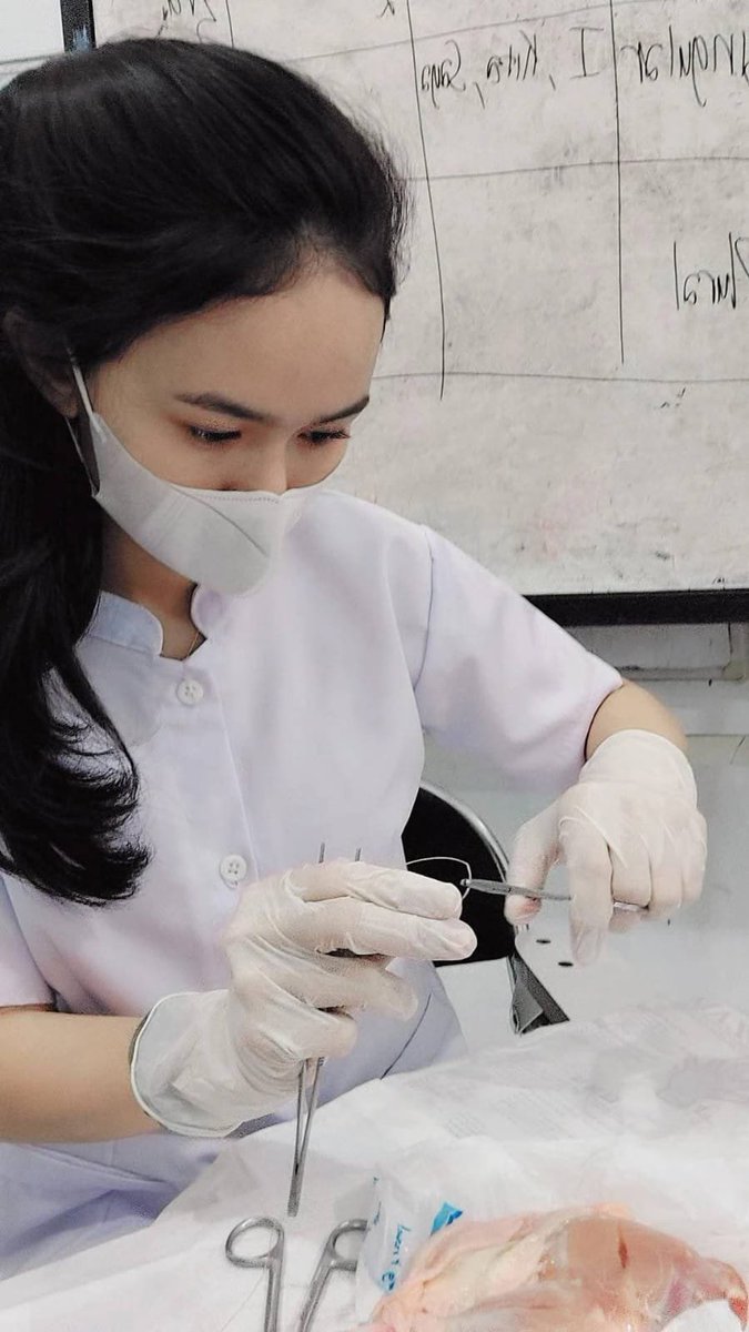 sherlylingg's tweet photo. Pagi ini kena tugas praktek di RSUP Kandouw https://t.co/Kke9MLgbPr