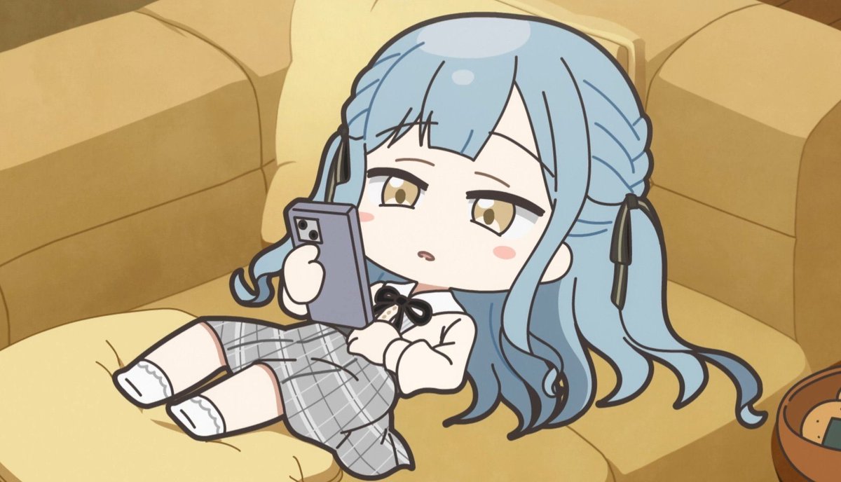 cemismol's tweet photo. I’m such a lazy bum today desuwa https://t.co/E0cwCkzXgg