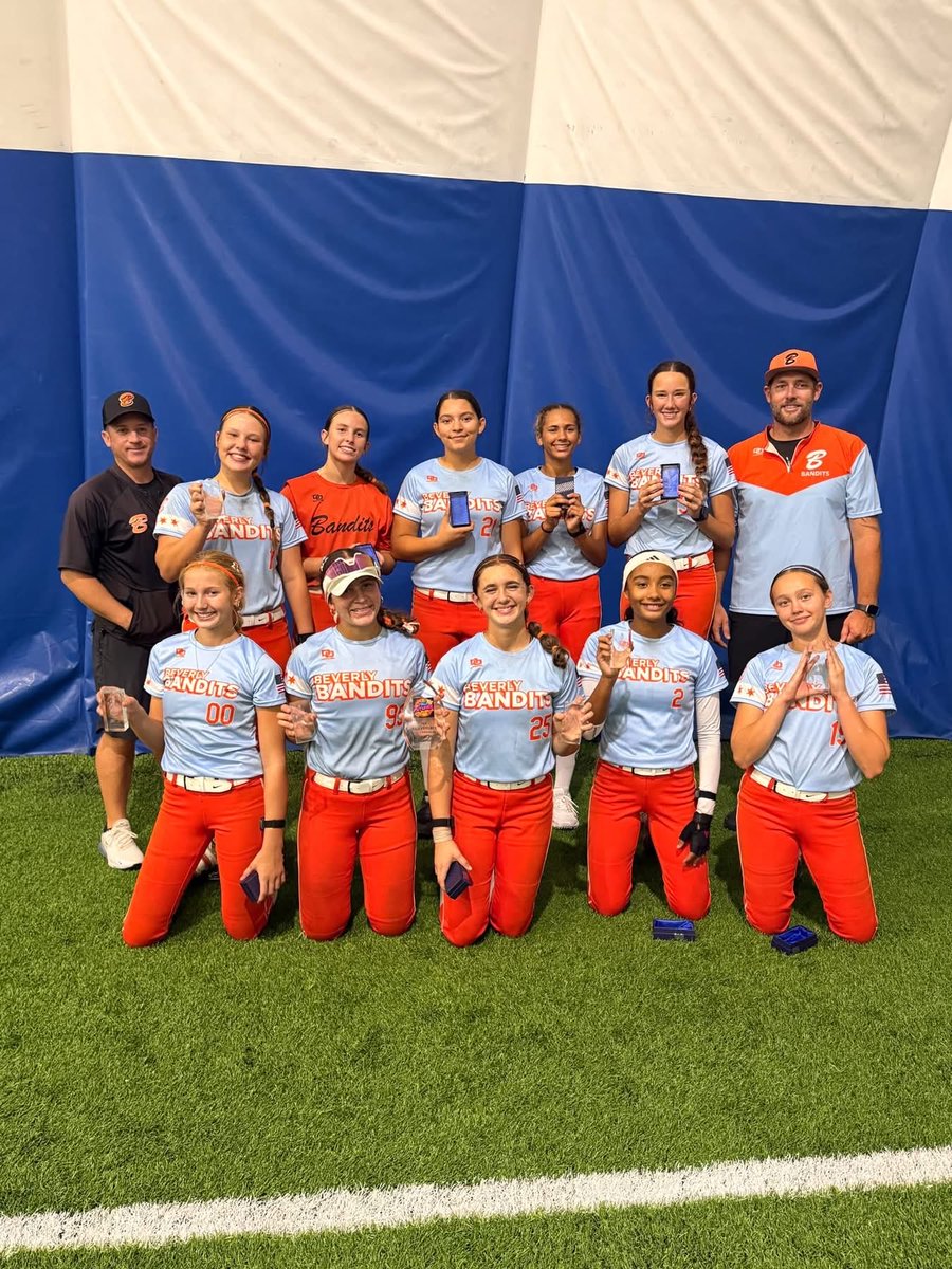 coachAndySmith's tweet photo. 🏆 PGF FALL FUTURES CHAMPIONS!

Nearly 24 hours from our first pitch to the final out, with very little sleep in between. 

🔥 4-0 record 
🔥 34 runs
🔥 2 shutouts
🔥 4 HRs
🔥 17 IP | 0 ER | 27 Ks

Rainout ➡️ overnight bracket ➡️ CHAMPS.

Whatever it takes!🧡🖤 https://t.co/DV878b4Yr5