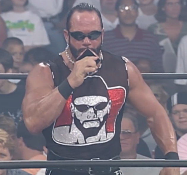 Justin_SofOK's tweet photo. Fascinating time in the history of Macho Man attires. #wcw99 https://t.co/dKTp73tjzL