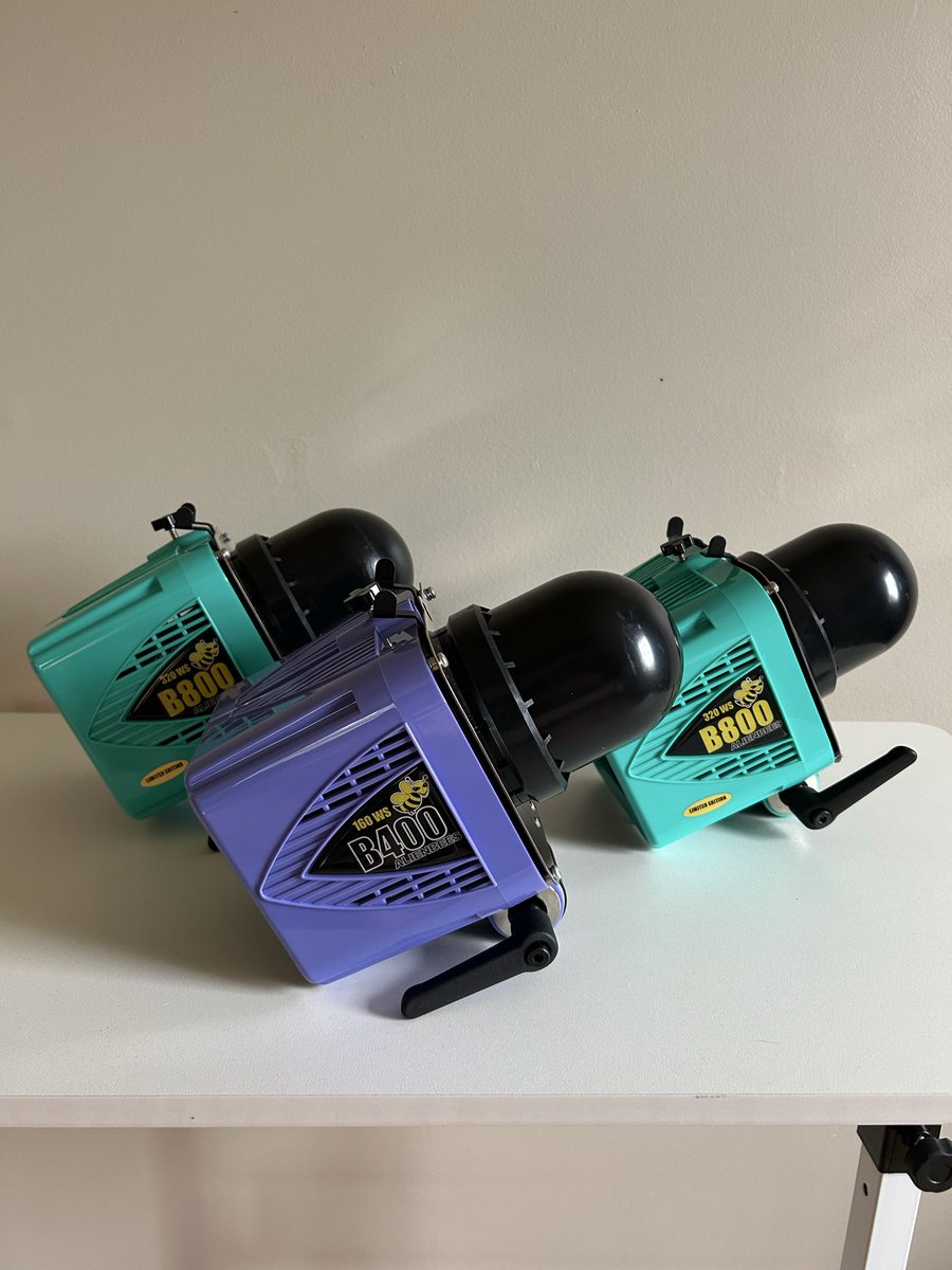 kimberlykane's tweet photo. It’s been a busy week. I ate some pizza, I listed my limited-edition Alien Bee studio lights for sale, I’m painting my front door orange, and I explored a cave 🦇 https://t.co/QqYphXuY9w