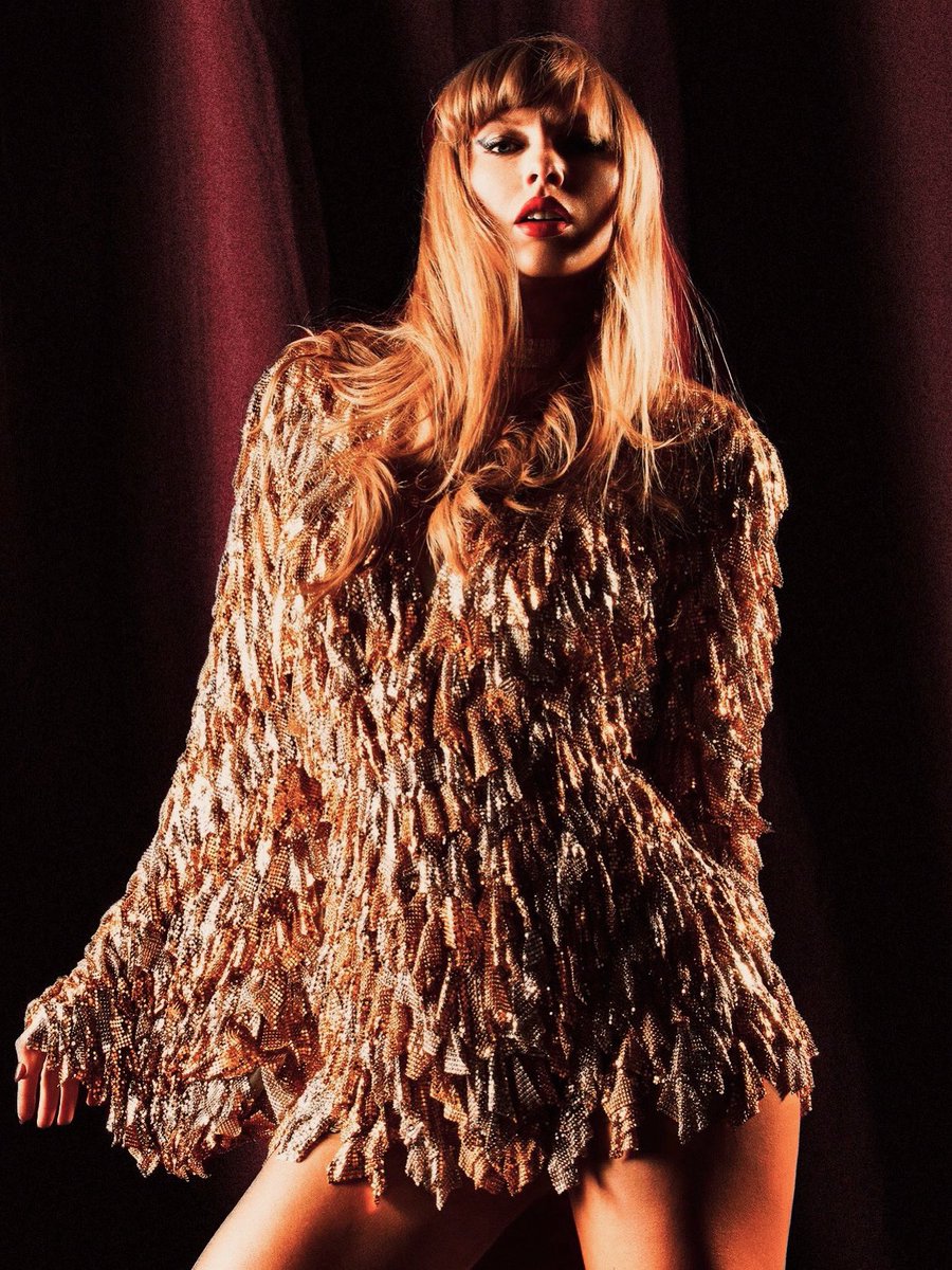 taylorswiftbr's tweet photo. OI? 

O perfil do programa CBS Mornings postou uma imagem com 3 números 0 e o emoji da era “The Life of a Showgirl” de legenda. ❤️‍🔥 https://t.co/ocs6gqEdYO