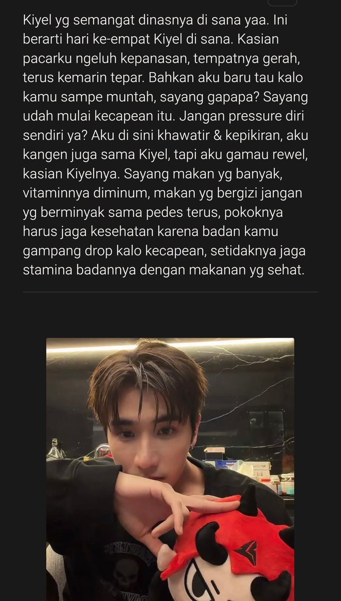 huskiyel's tweet photo. Pacarrrr aku waktu tau aku sakit di tempat dinas... Lovely.. My jamet alay pacar tapi paling aku sayang sedunia 🥺🥺🥺

*sisanya aku keep ah buat aku doang, dia ngetiknya masih panjang padahal* https://t.co/S999G117zg