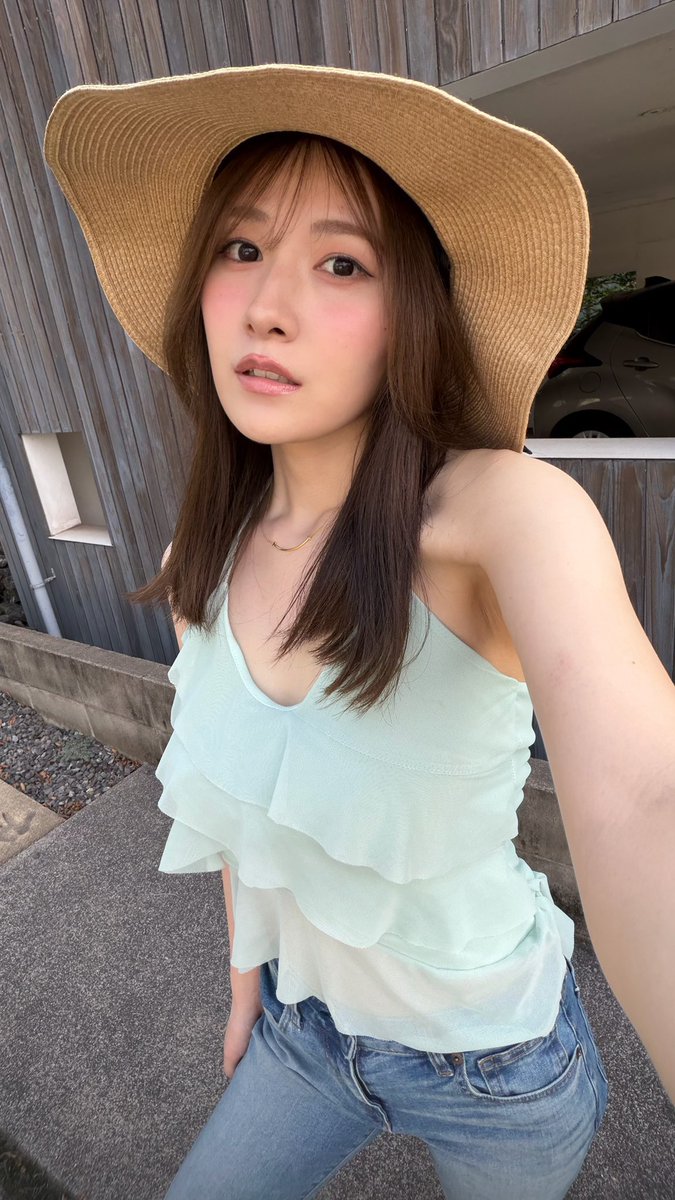 TbSkol's tweet photo. 今回のミス近大、俺の好みに刺さりすぎておすすめ出てくる度に勃つ。特にこの子。 https://t.co/87NB9Ggby1
