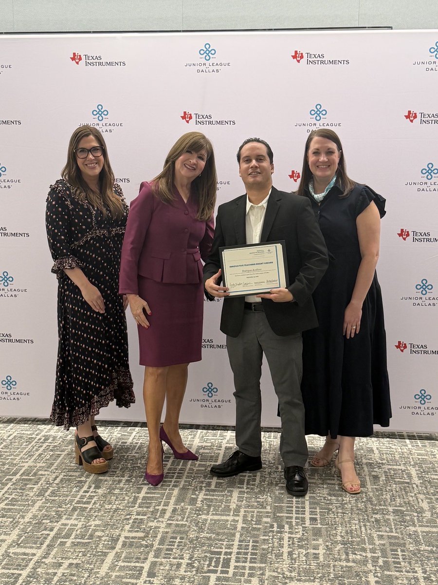 MrAndino1's tweet photo. We are honored to be a Junior League of Dallas grant recipient this year. Thank you for choosing our program and believing in our students! #ToInfinityandBeyond @TAGinPG @dallasisdvpa @DISDMagnets @DrReyC @AP_Pegues https://t.co/AWKLSMgzvJ