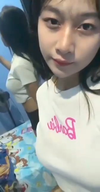 reygan085's tweet photo. ada yang tau dia ini siapa? Tiktok ny kah..atau akun X nya kah..atau apalahh..sumpah klo tau gw kasih bonus masuk member vvip tanpa bayar!! 

suka bgt sm bodi ny 🥲 , mumpung msih jomblo https://t.co/Jw0IVbQkrg