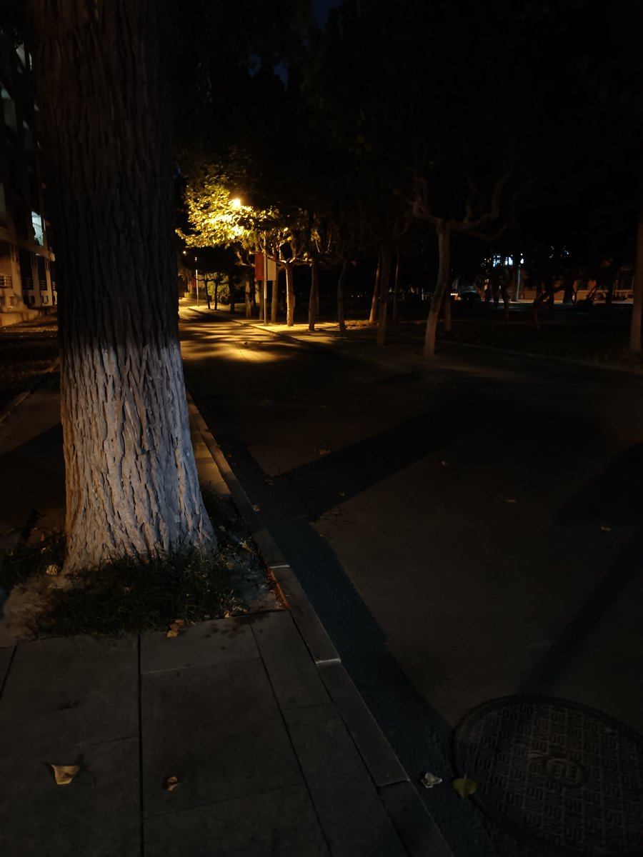 catww85's tweet photo. 当你们觉得活的很累的时候 想不开的时候 会做些什么 https://t.co/OXlhYWuM8o