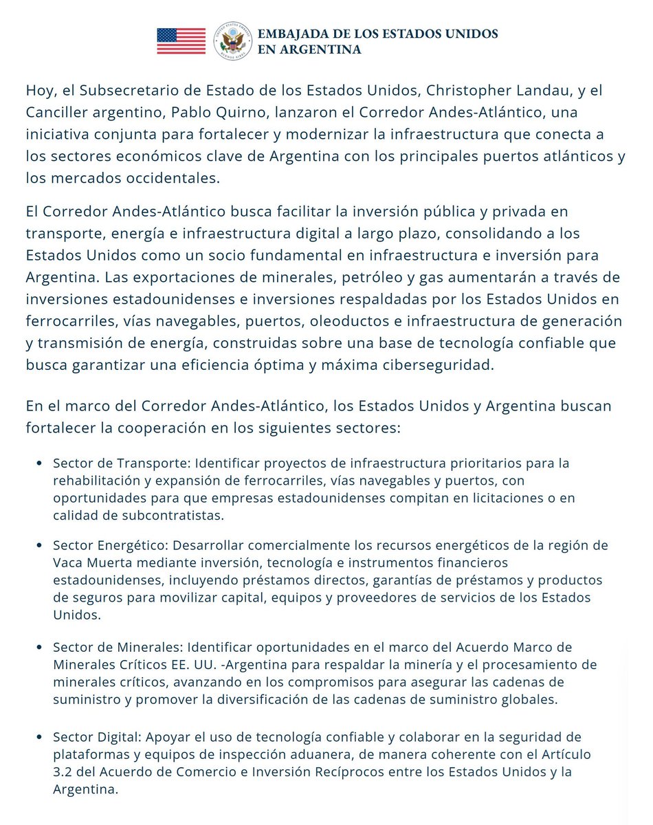 PregoneroL's tweet photo. Milei vuelve de los EEUU con un acuerdo de inversion firmado por USD 7.000 millones para ferrocarriles, ductos, energia, satelites y puertos. https://t.co/W7vuc5BGtb