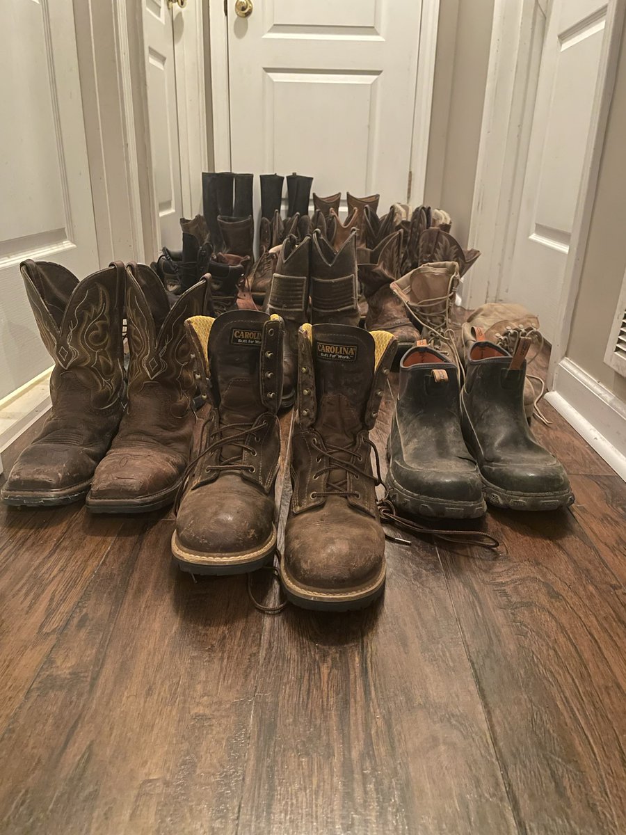 CAROLINAS10E's tweet photo. Little update on the boot collection. Coming along beautifully. Which pair is your favorite? https://t.co/X4pmXKh7pQ