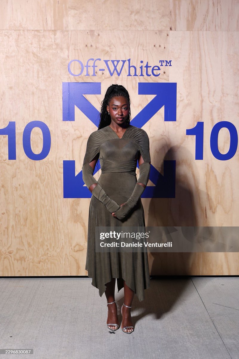 litangel02's tweet photo. I love that aniya can pull of any and every look, she’s literally ever fashion designers dream! 

ANIYA HARVEY STUNS IN OFF-WHITE
#AniyaOffWhite https://t.co/plqW8Bdfw0