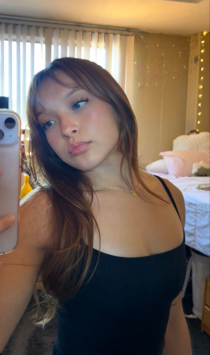 Bdmilly83's tweet photo. My hot irl Maya 🥵 https://t.co/YMMGNvI6gI