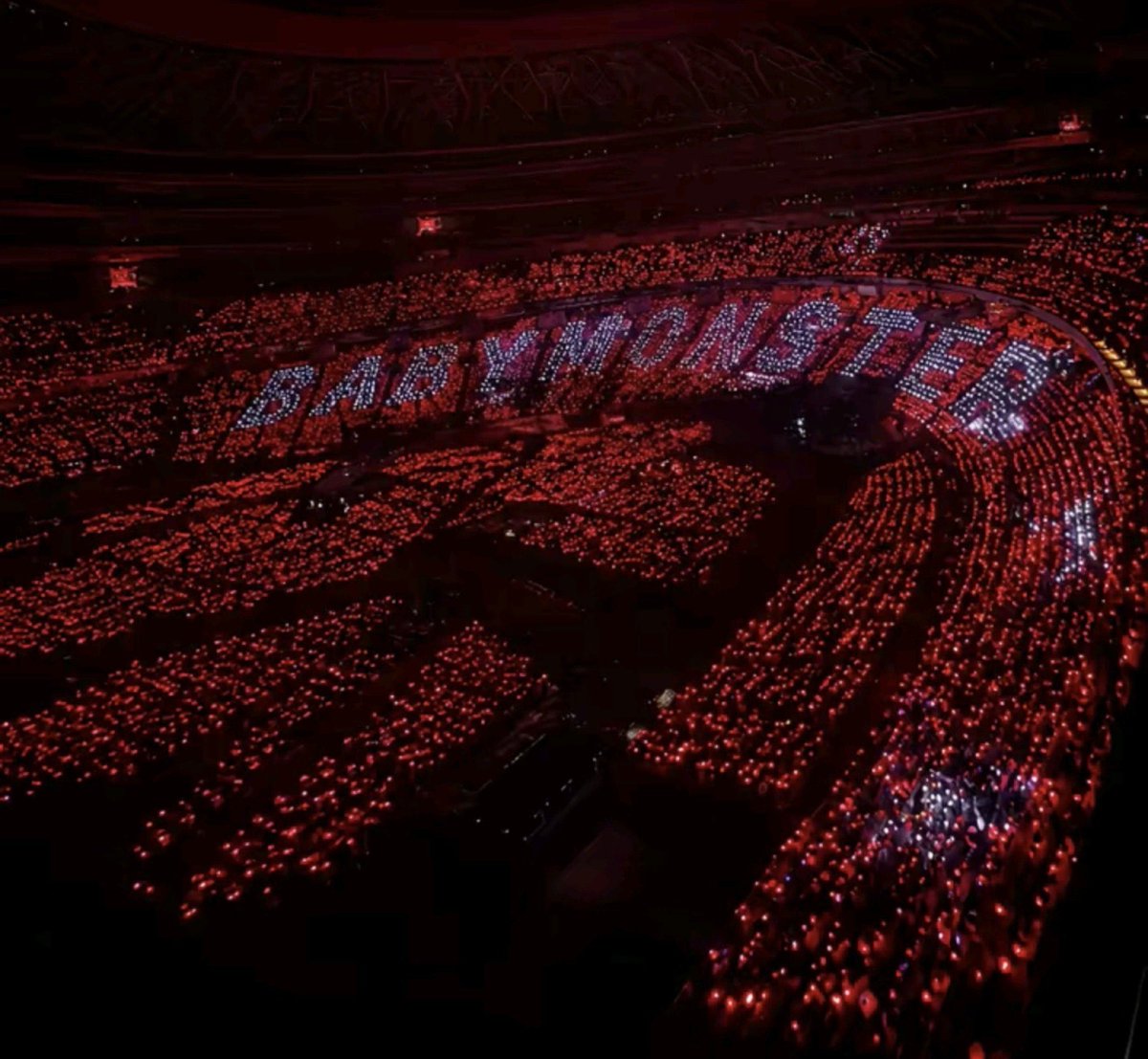 _yukiis's tweet photo. Dome มันสวยจริงๆ 😭😭😭
เกลียด YG มันเล่นใหญ่ มันมั่นหน้าเกิน
คอนที่ญป 6เมือง11รอบคอน ภายใน3เดือน และกล้ามาปิดจบที่ Kyocera Dome 2วัน ที่จุคน50k*2days และขาย Live Online ดูเอาเถอะประกาศศักดาเบม่อนมากขนาดไหน
ละฟังเสียงแฟนคลับ แน่นมาก!
และจัดไฟบงออกมาอย่างสวย ดูคำว่า #BABYMONSTER https://t.co/C7dCsELq7o