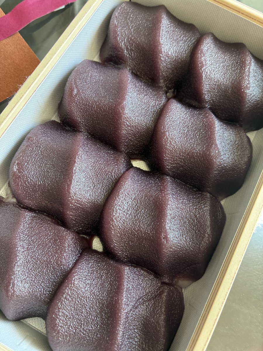 minnuVlog_yummy's tweet photo. お伊勢参りに行ってきました〜
なんも考えず買って帰って、期限は今日までなんだ👼 https://t.co/1tUMODlwfz