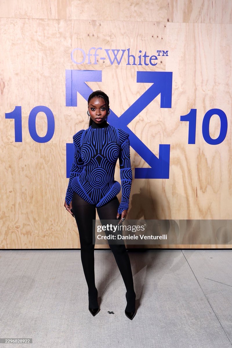 444__xLx's tweet photo. olandria in another iconic 10/10 off-white look, two years in a row

OLANDRIA OFF-WHITE 10x10 
#OlandriaxOffWhite #10x10 https://t.co/m1xARcgS3w