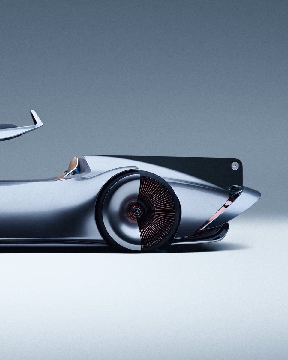 MercedesBenz_JP's tweet photo. MERCEDES-BENZ VISION EQ SILVER ARROW (2018)
メルセデスのモータースポーツDNAを、現代の電気自動車時代に向けて再解釈。
サドルブラウン本革やウォールナット材の伝統美と、最先端デジタルコックピットが融合。
80 kWhバッテリー&750 hpのパワースペックで、静寂とパフォーマンスを両立します。 https://t.co/eYF7SwU9Eg