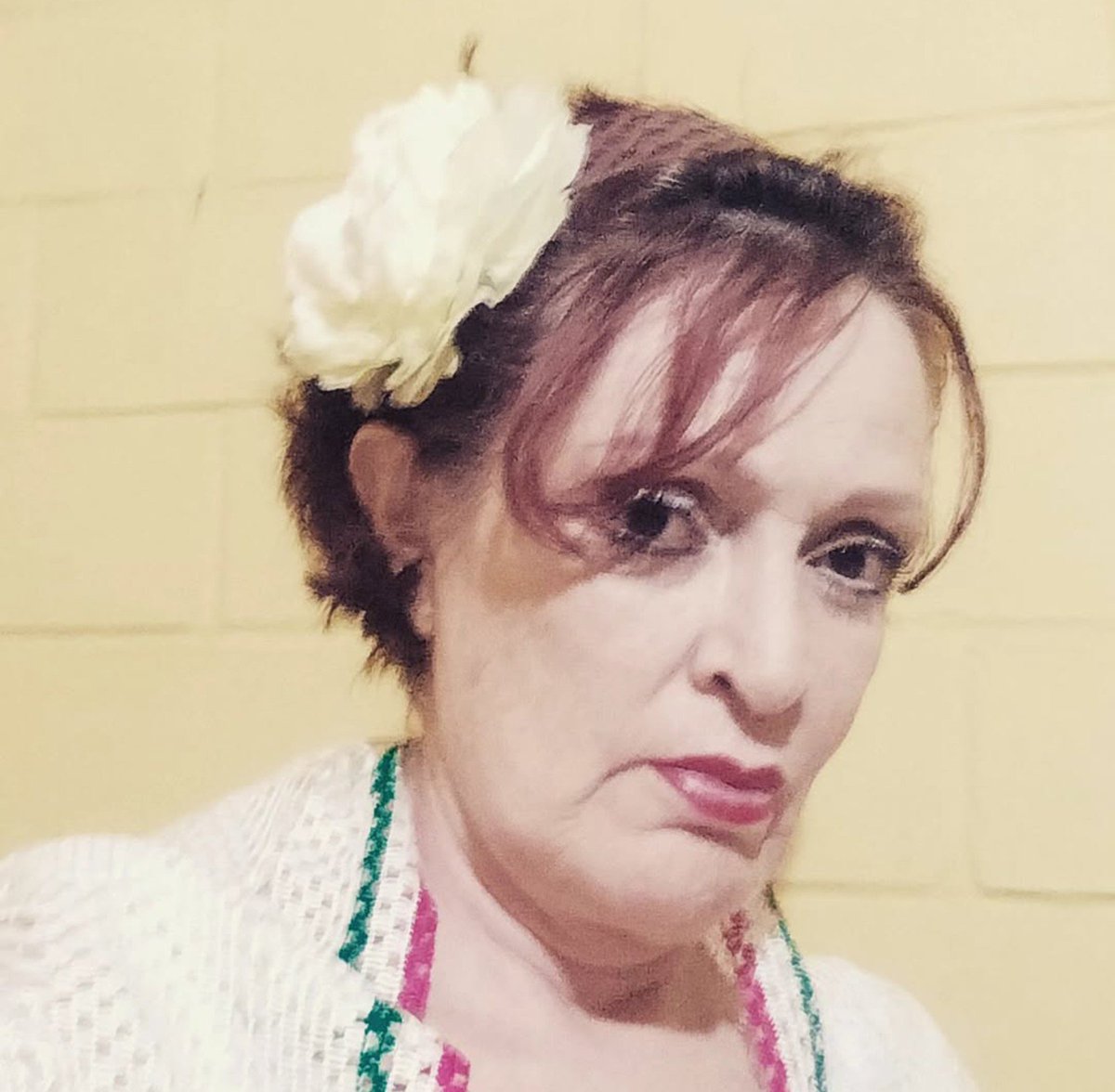 mercedescampuz's tweet photo. Me encantan los besos de lengua que acaban en una rica cogida https://t.co/GjeoPDbqAX