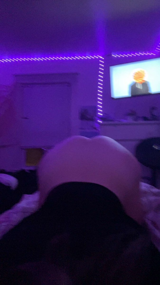 BWCBully969's tweet photo. Cuck sent his petite slut https://t.co/lZS9xe98d6