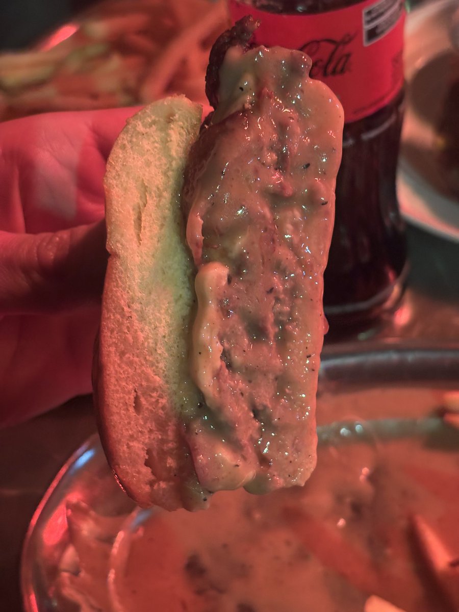 sonofarliden_'s tweet photo. firme top 3 de hamburguesas https://t.co/l7wbgoJW48