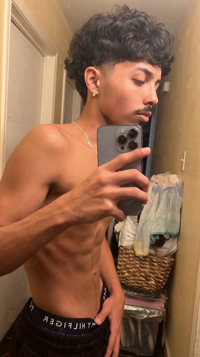 xomarc0s's tweet photo. yo #latino #feed #viral https://t.co/KtlQgXWzWQ