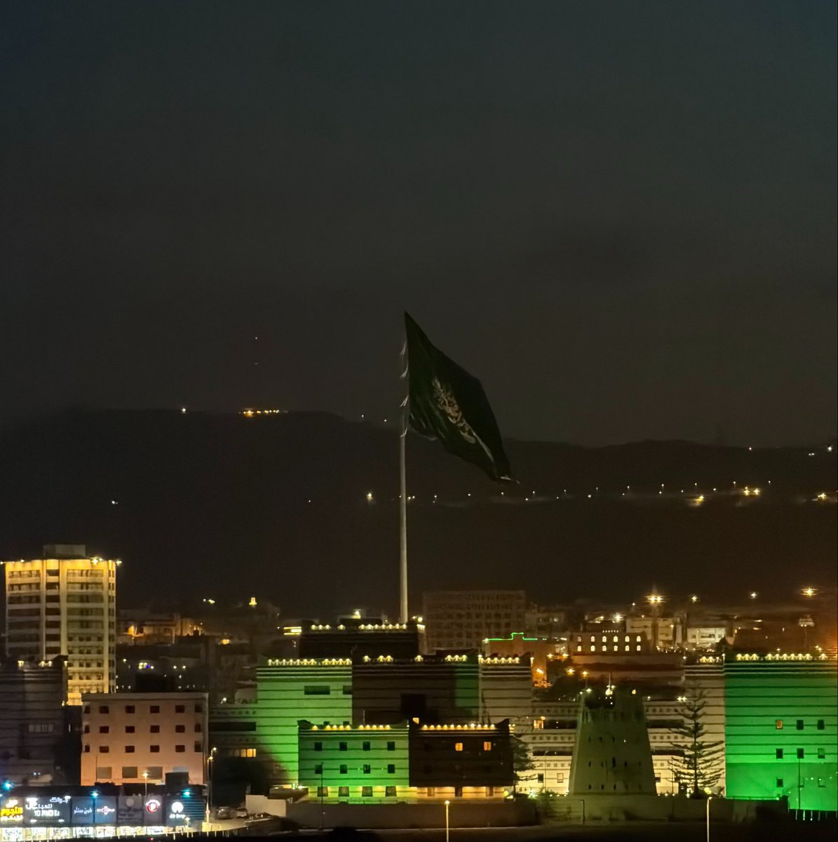 itsssssso's tweet photo. #23September 💚 https://t.co/Nop5iFZswI