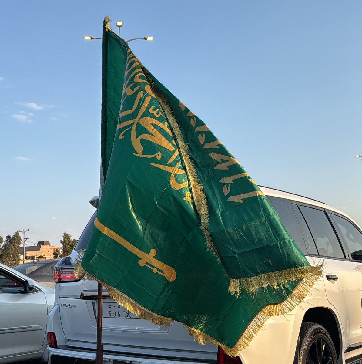 itsssssso's tweet photo. #23September 💚 https://t.co/Nop5iFZswI