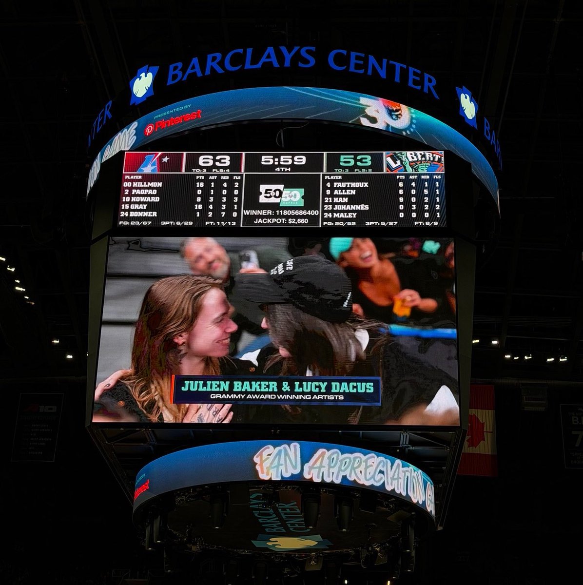 boygeniussource's tweet photo. Julien Baker and Lucy Dacus kissing at the New York Liberty vs Atlanta Dream game tonight!

via @cheyenneppr https://t.co/uf6cEKg7FV