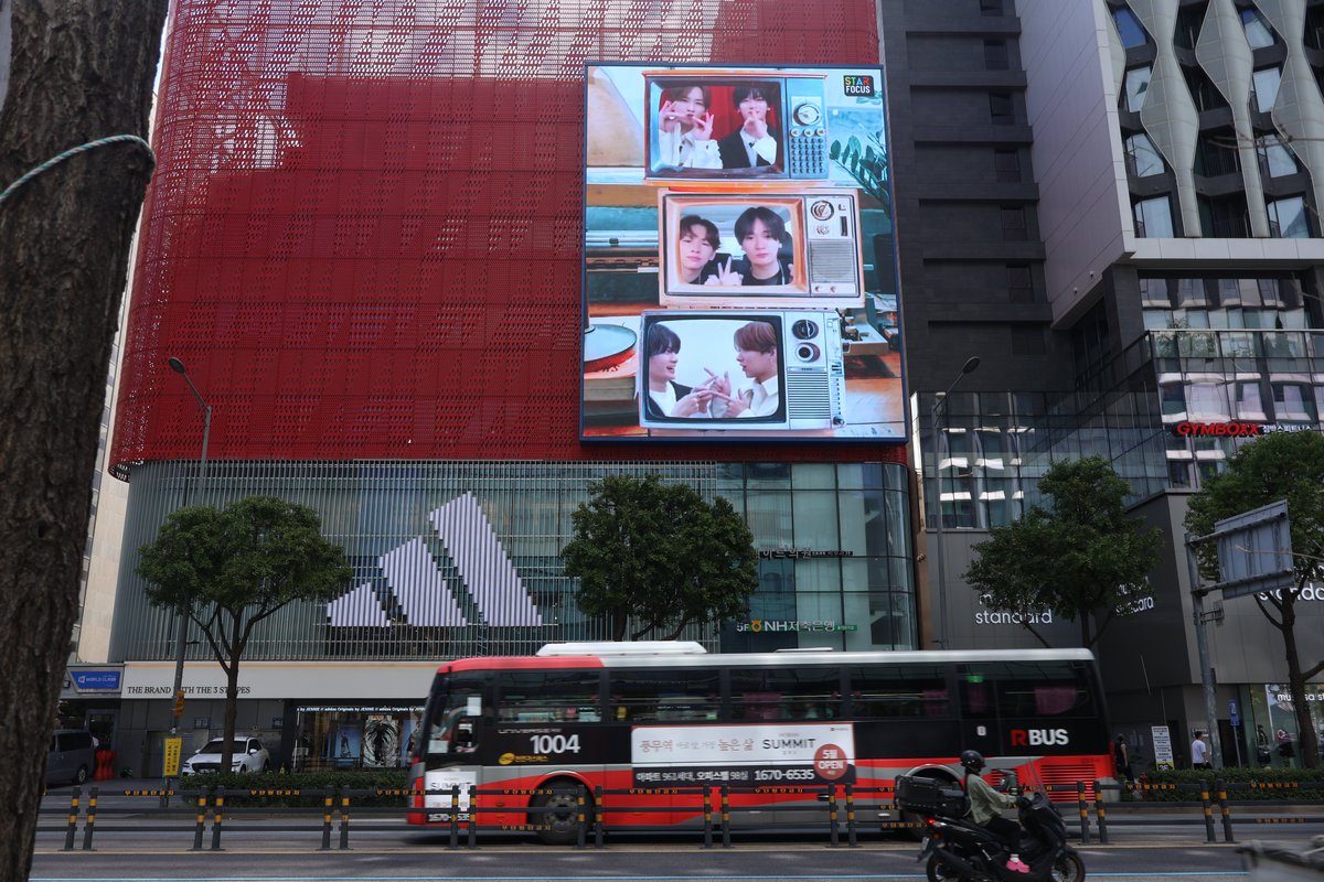 starfocusglobal's tweet photo. 🏆2026 FAN CHOICE COUPLE AWARD

🥇Hori Kaito&amp;Sato Yusuke 
@kaito_hori @lol_yusuke
 
📍South Korea · Seoul, Hongdae Scarlet Building Large Screen
⏰Sept 24

❤️ Producer | @starfocusglobal 
❤️ Co-Producer | @melody_Lips424 

#KaiYu #堀海登 #佐藤友祐 #STARFOCUS https://t.co/EmuwyW74Dm
