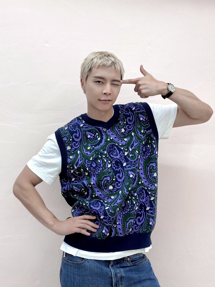 950209forJ's tweet photo. 아 귀여워서 기절함 https://t.co/oE51GDgbMu