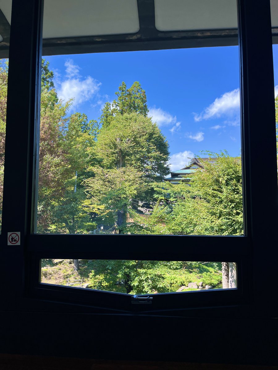shouryu00's tweet photo. どうしよう
くつろぎ過ぎて、今日一日中ここに居たい https://t.co/qhnScBuihF