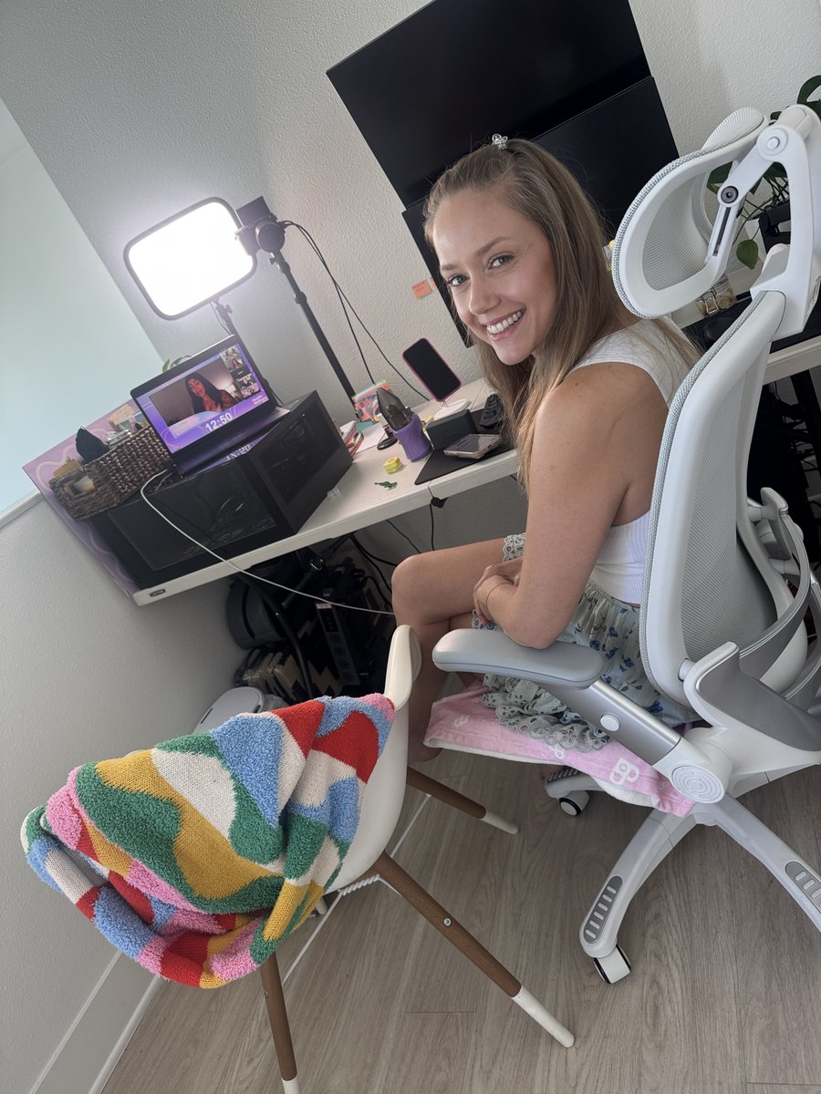 NakedBakers's tweet photo. I was on a panel this morning for a @Chaturbate webinar. It was so cool! They invited me and a few other creators to speak on a mental wellness topic. I think I did alright. It's funny though, I stream all the time in front of 40,000+ people but I was actually way more nervous for this than a Tuesday dinner stream. I asked for a copy of it so I can share a clip or two with you guys 😇
