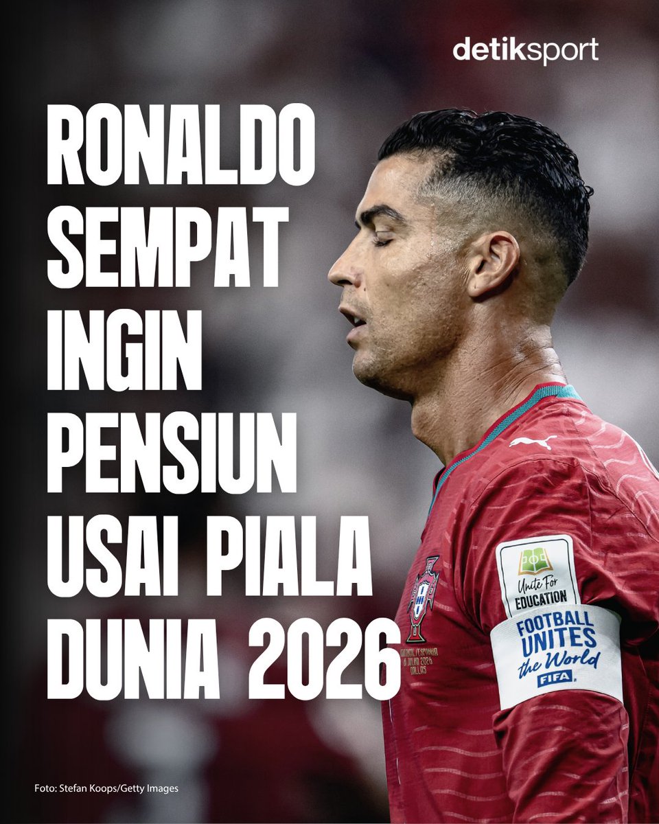 detiksport's tweet photo. Cristiano Ronaldo mengaku sempat terpikir untuk pensiun dari Timnas Portugal setelah Piala Dunia 2026 🇵🇹⚽️

Namun, CR7 memutuskan untuk terus membela Portugal dan siap pergi jika memang sudah tidak dibutuhkan 😳

Menurut kalian, apakah Portugal masih membutuhkan Ronaldo, detikers? 👀

#CristianoRonaldo #detiksport