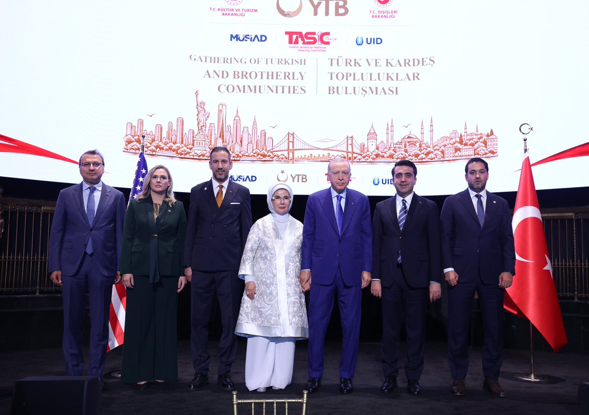 trpresidency's tweet photo. “Muslims are expected to assimilate, not integrate” https://t.co/2fdstLEbHO https://t.co/phU4J1zB1y