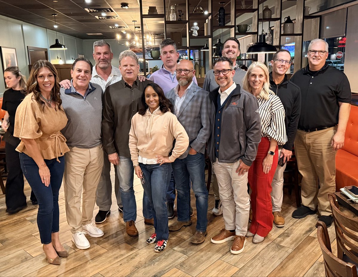 ShacklettDavid's tweet photo. Manager dinner. https://t.co/1MDTiGi0lH