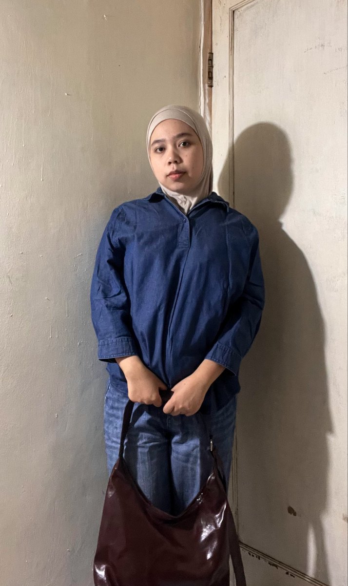 JaisySm's tweet photo. Ternyata enak juga ya kemana mana pake hijab instan gini. Gak ribet tinggal plok aja. Apalagi yang materialnya rayon gini. Enakeun dan gak bikin gerah sam sekali. 

Hijab instannya beli disini

https://t.co/Nj97EMba2G 

Totebagnya 

https://t.co/3z0aUQ1tXl https://t.co/qtO6qN6bIT
