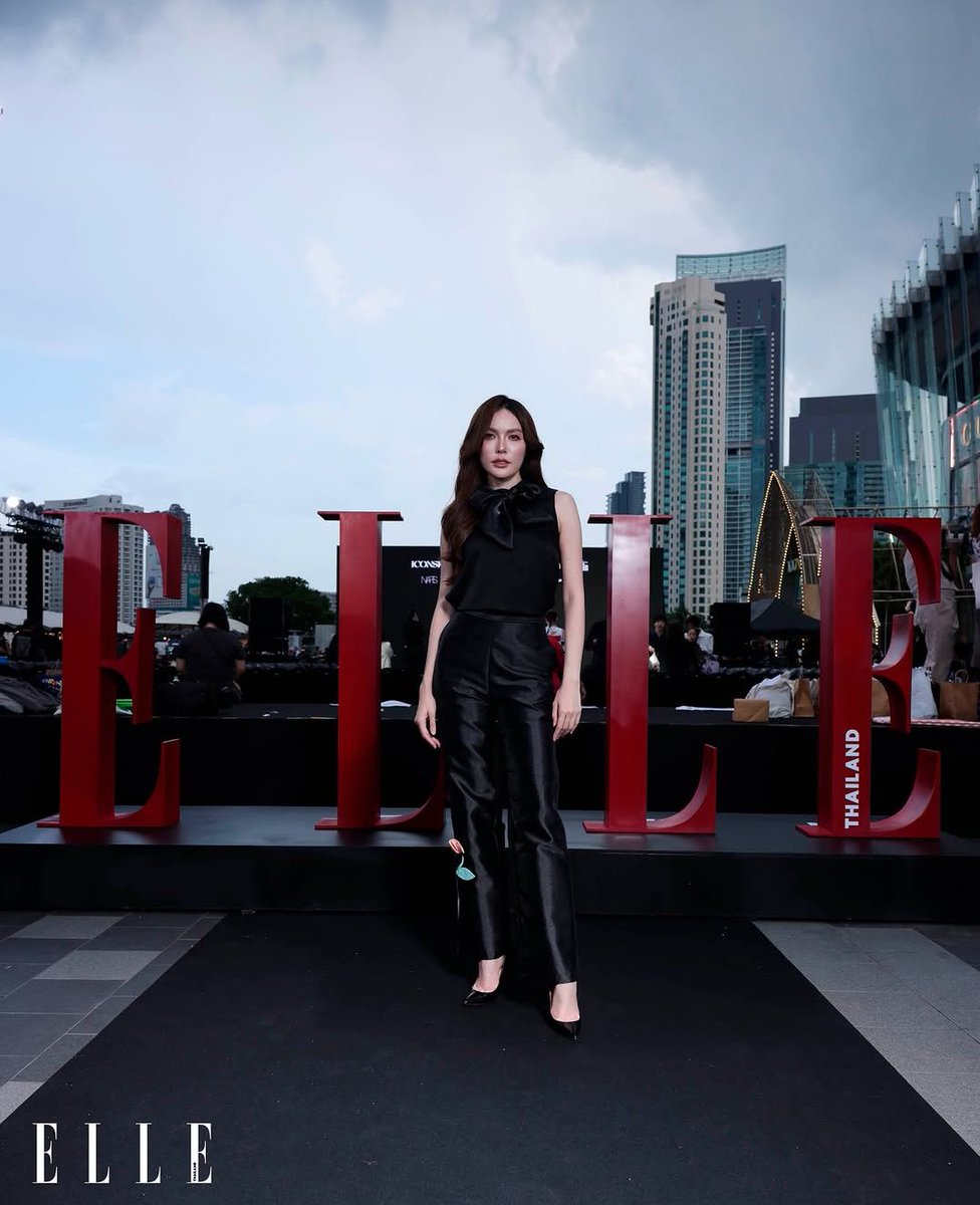 viraltakes's tweet photo. Charlotte Austin looks gorgeous for ELLE Fashion Week 2026 at ICONSIAM. https://t.co/HKjDoJ6CRo
