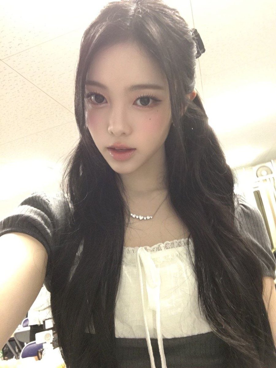 jgeongleean's tweet photo. Inkigayo in Tokyo🩶🎀 success👏🏻👏🏻 

@THEBAIHAKI https://t.co/SZwV4mHGNO