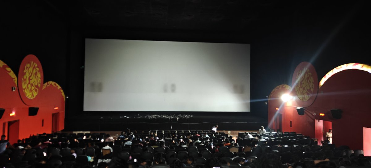 urstrulyRosh's tweet photo. 7 ki movie 7:45 ayyindhi inka veyatle🤦🤦 ....
Srikakulam, Ramalakshaman theatre 
#TheParadise https://t.co/rOx6ONl9O6