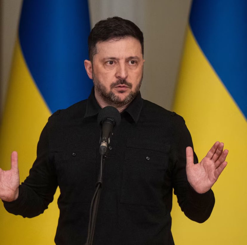 the17thletter__'s tweet photo. Zelenskyy: "As early as next year, there is already a real possibility that AI, not people, will decide what happens on the battlefield. And we need peace before we reach that point."

What's your response to this......??👀 https://t.co/13wf7onJDY