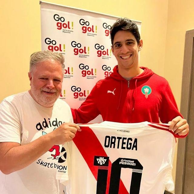 Joacmillo's tweet photo. Realmente me pondría MUY contento que este tipazo venga a River. https://t.co/75vV9ftCHU