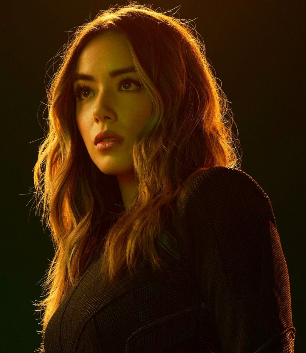 marvel_updat3s's tweet photo. 13 years ago today, Chloe Bennet made her debut as Daisy Johnson/Quake in ‘AGENTS OF S.H.I.E.L.D.’ https://t.co/Y8UGcKNhpJ