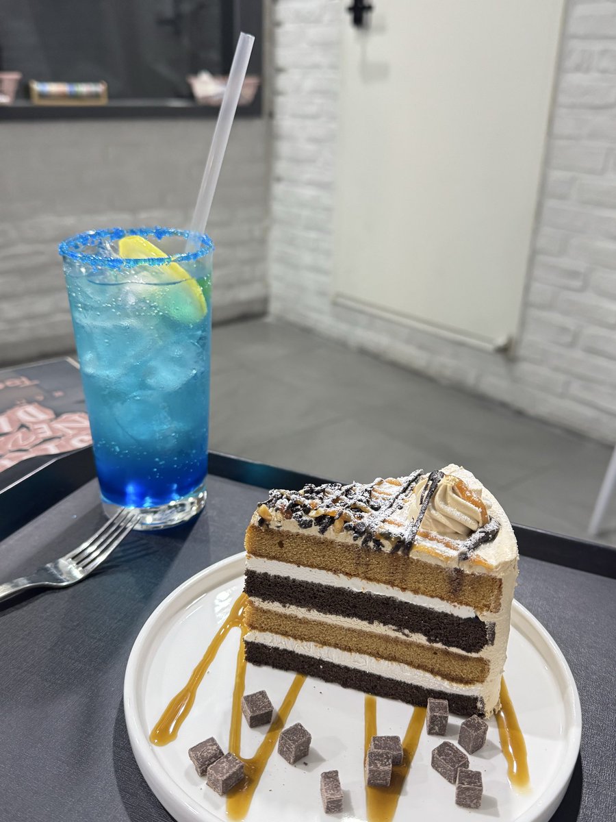 951230EH_'s tweet photo. #락스타네버다이 #락네다 #지옹 #크랙엔터테인먼트 #투니크 https://t.co/5ZyFEbEpHb