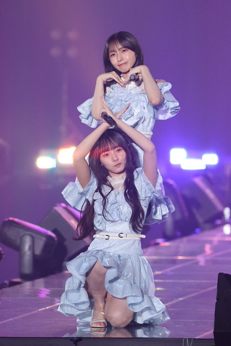scketto1's tweet photo. IRC 2026 A/W リポート第4弾

大トリを飾った日向坂46は、総勢26人のメンバーによる圧巻のライブパフォーマンスで会場を熱狂の渦に巻き込みました！

彼女たちのステージの模様をたっぷり25枚の写真でお届けします。

セットリストはこちら！
🎵 セットリスト
M1：ドレミソラシド
M2：好きになるクレッシェンド
M3：君はハニーデュー
M4：Kind of Love
M5：クリフハンガー
M6：イチャイチャ虫

📸 リポート第4弾
https://t.co/ETJxmgHtwD

🌐 公式サイト
https://t.co/QTXIvD01Rj

 #IRC_TGC 
#日向坂46 
#日向坂46_イチャイチャ虫

@idolrunwaycolle
@hinatazaka46
@scketto1