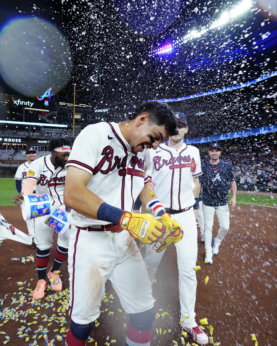 Braves's tweet photo. Scattered showers on the radar tonight ☔️ https://t.co/DCmOAlnpvW
