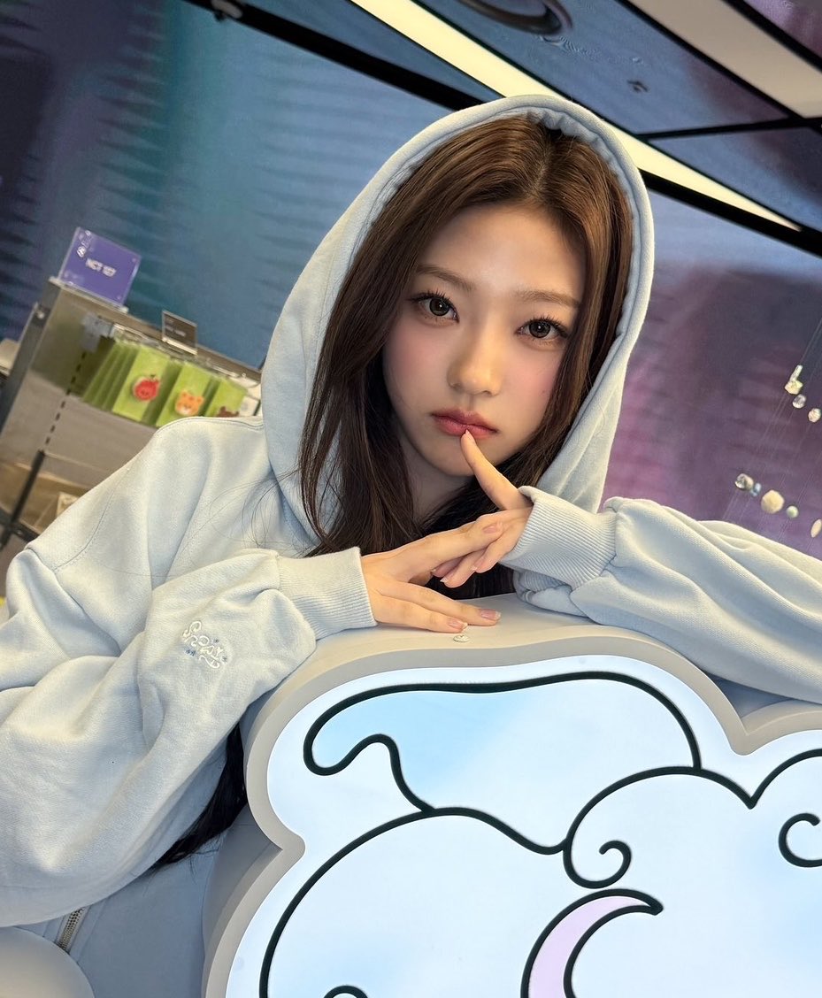 KDH_JIA's tweet photo. 1과2가 사궈서 3들이 싸우는 잼컨좀 갖다주실분 https://t.co/fDrSxtRcji