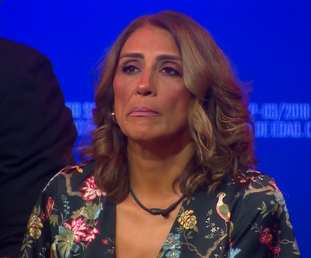 ajimenez1584's tweet photo. "Jamas incitaria a la violencia" Azalia 
jajajajajajaja NO MAMES !!! jajajajaja !!!
#LaGranjaVip #LaGranjaVIPMX https://t.co/13UI5qHVaf