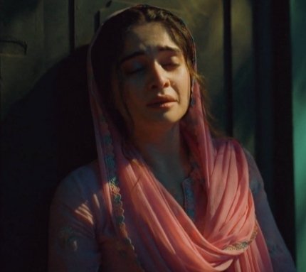 mishq87m's tweet photo. Since I was 8 my mum began to give me LOD🙂
one of it is deep seated to my core!

“Never be the cause of tears 
  falling from anyone's eyes.”
😔
especially if the one is a pure soul(masoom)✨
even mentioned ki upar vaala is galti ki MAAFHI kbhi bhi nhi deta hai.

#seherhonekohai https://t.co/6zbCeZ8d93