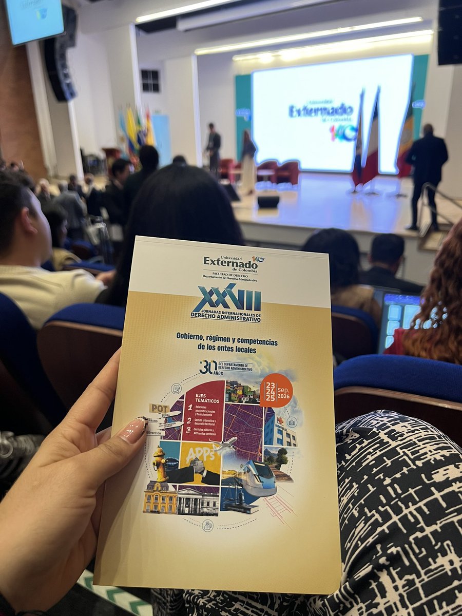 Linisma93's tweet photo. Primer día de las Jornadas Internacionales de Derecho Administrativo ⚖️📚
Un espacio para aprender, compartir conocimientos y reflexionar sobre los retos actuales del Derecho Administrativo y la gestión de los entes locales.
#UniExternado #DerechoAdministrativo https://t.co/oMxo3l5c5J