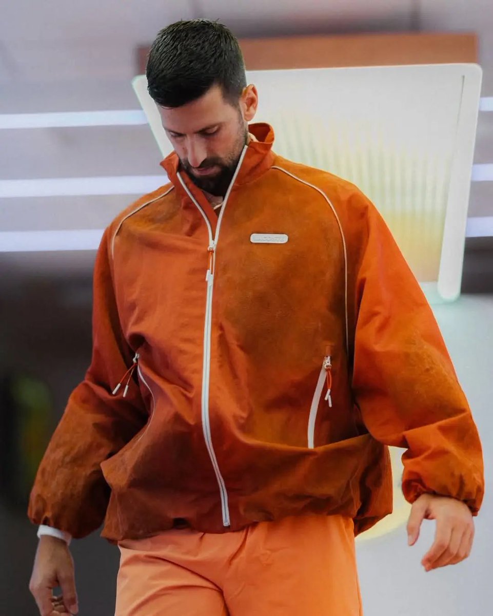 dahics's tweet photo. لاكوست وتصميم جديد 
مستوحاة من تربة كرة التنس … 🎾

• https://t.co/qaPu8wfmMB